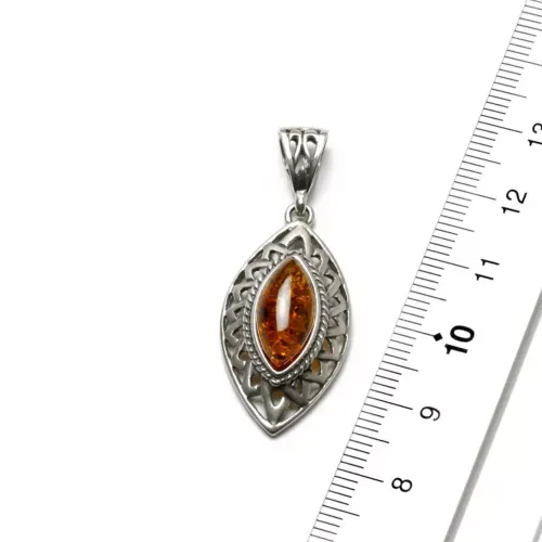K466 Silber Anhänger, cognac