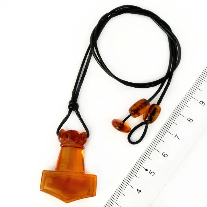 V101-10 Thorshammer poliert, cognac
