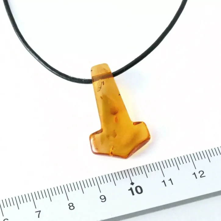 V13-35 Thorshammer poliert, cognac