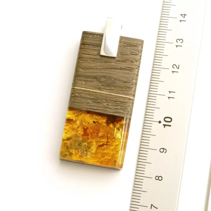 V27-10 Anhänger Mooreiche, cognac