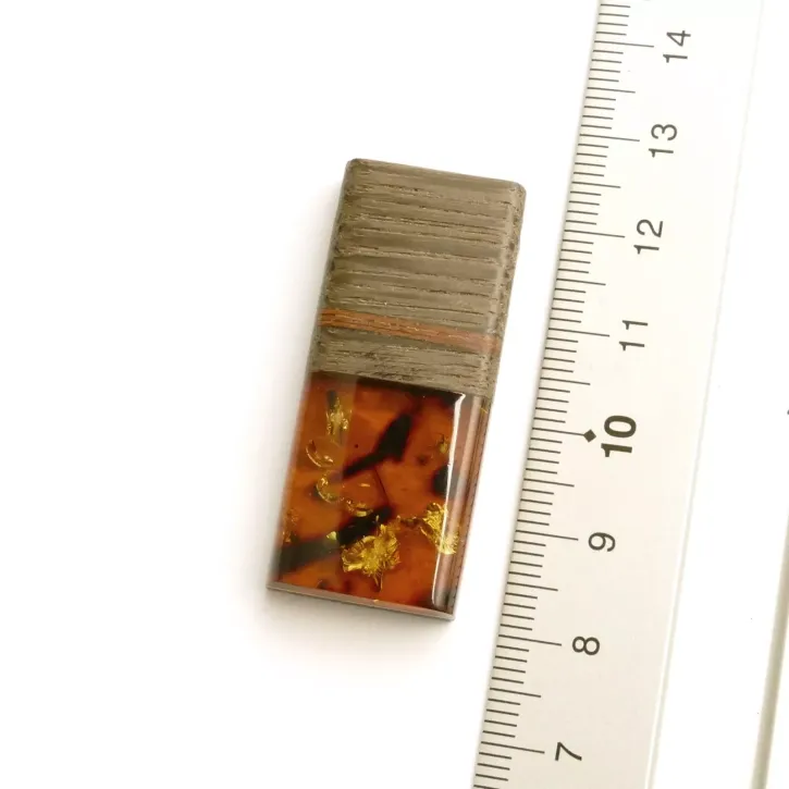 V27-21 Anhänger Mooreiche, cognac