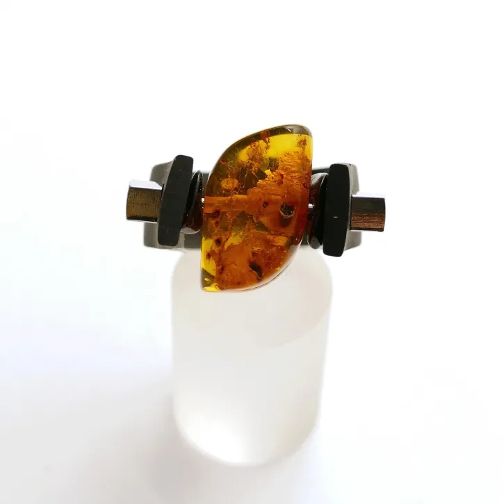 V37-08 Kautschuk Ring, cognac, Große 58-60