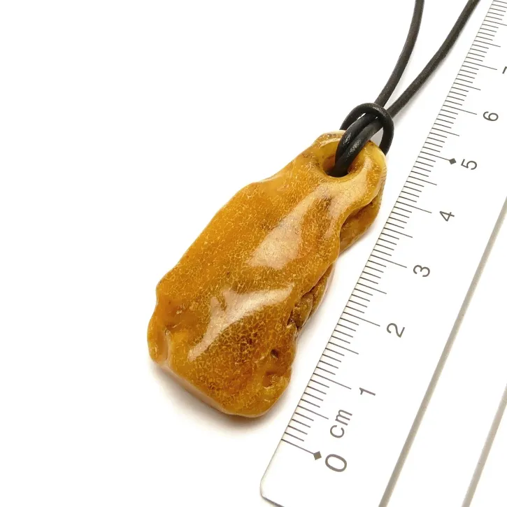 V18-28 Bernstein-Tropfen, milchig