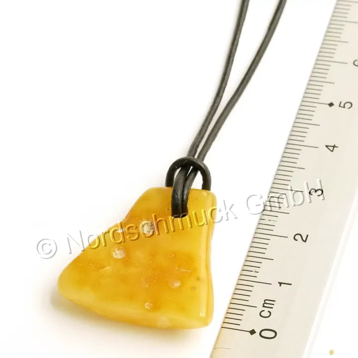 V18-38 Bernstein-Tropfen, milchig